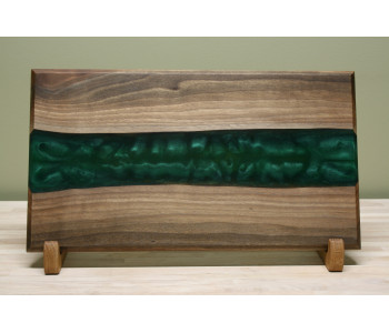 Walnut Emerald Green Small Charcuterie Board Walnut Emerald Green Small Charcuterie Board
